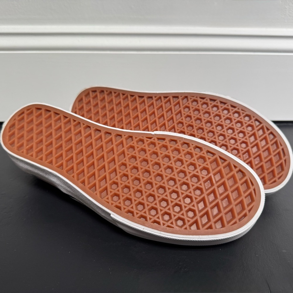 Vans taupe and White Checkered Slip-Ons - Picture 5 of 6